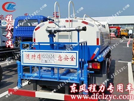 福田時(shí)代小卡3360灑水車(chē)尾部展示
